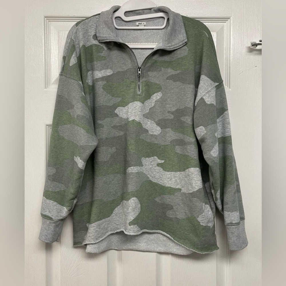 Aerie Green Camo 1/4 Zip Oversized Crop Pullover Sweatshirt size small